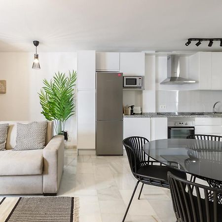 Caleta Homes - Apartamentos Pompidou Málaga Eksteriør bilde
