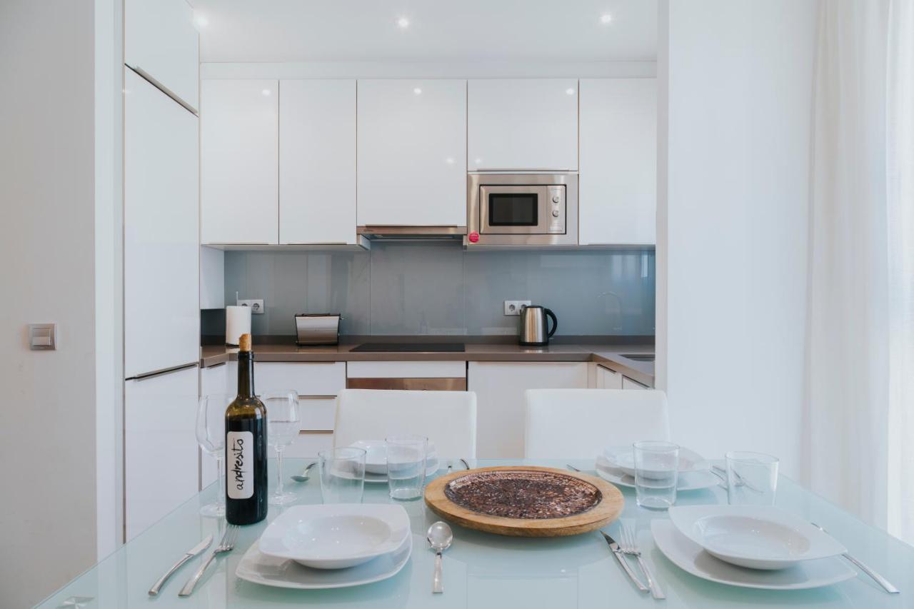 Caleta Homes - Apartamentos Pompidou Málaga Eksteriør bilde