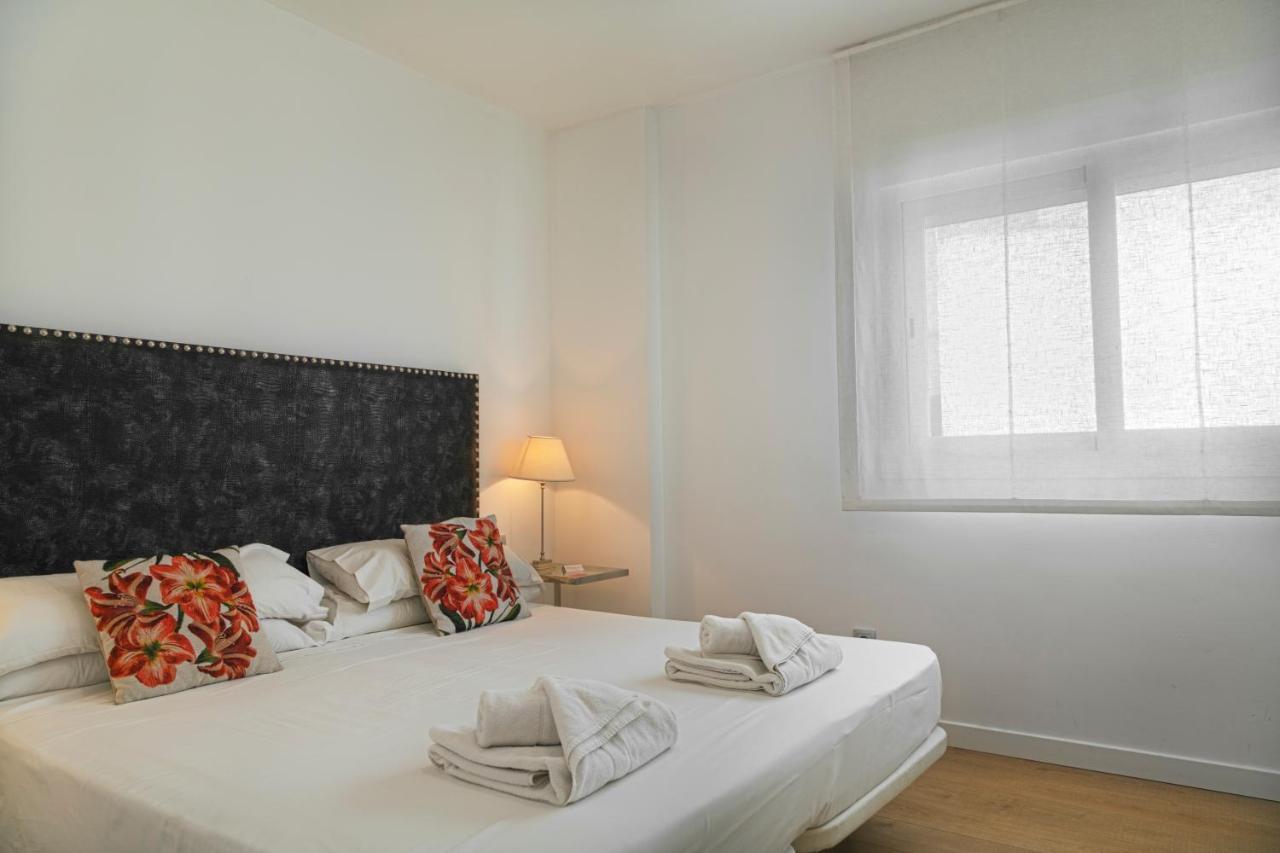 Caleta Homes - Apartamentos Pompidou Málaga Eksteriør bilde