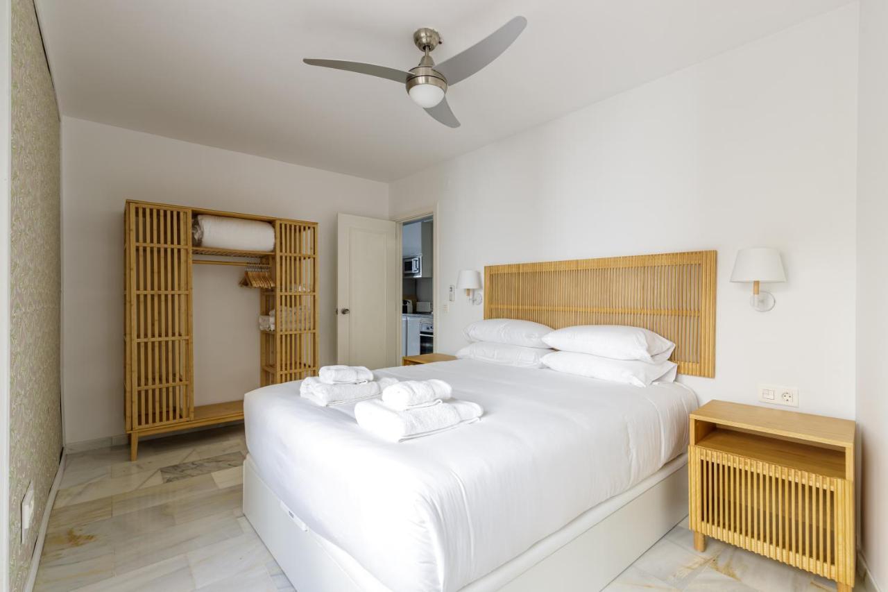 Caleta Homes - Apartamentos Pompidou Málaga Eksteriør bilde