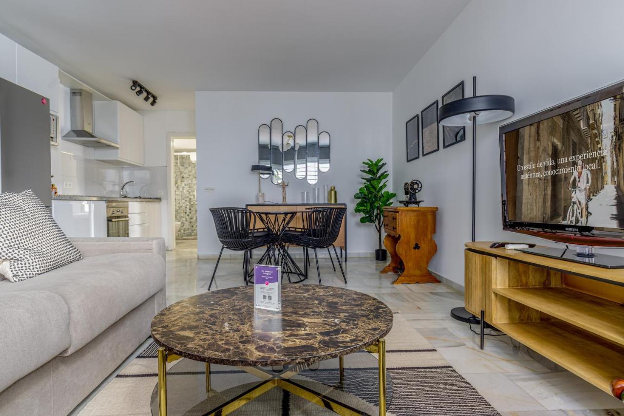 Caleta Homes - Apartamentos Pompidou Málaga Eksteriør bilde